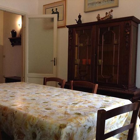 Casa Sara Villa Viareggio Room photo