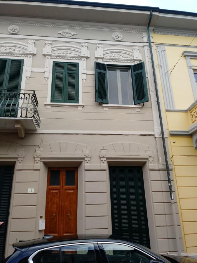 Casa Sara Villa Viareggio Exterior photo
